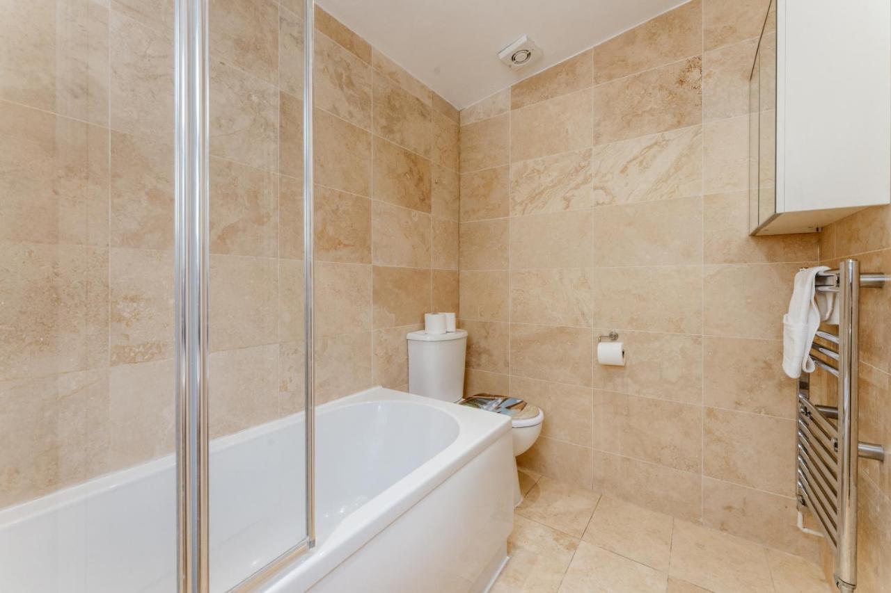 Mile End Double Rooms 27 Guest House ลอนดอน ภายนอก รูปภาพ